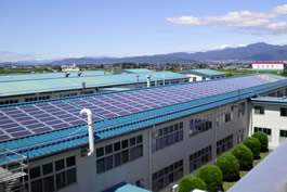 東洋計器(株)本社工場屋上の太陽光発電システム65kW