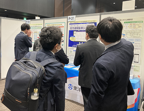 展示ブース応対2