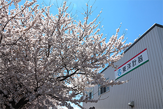 東洋計器本社の桜2